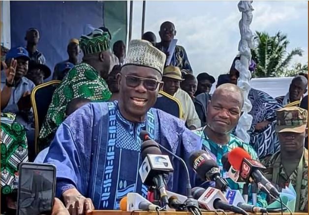 Démission de Basile Ahossi